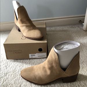 NIB Coconuts by Matisse Pronto Natural Boots sz 9